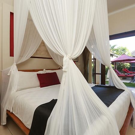 Villa Echo Beach Kuta Lombok Exteriör bild