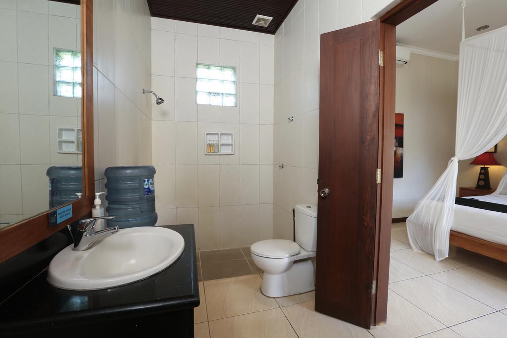 Villa Echo Beach Kuta Lombok Exteriör bild